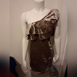 Elegant One-Shoulder Velvet Dress